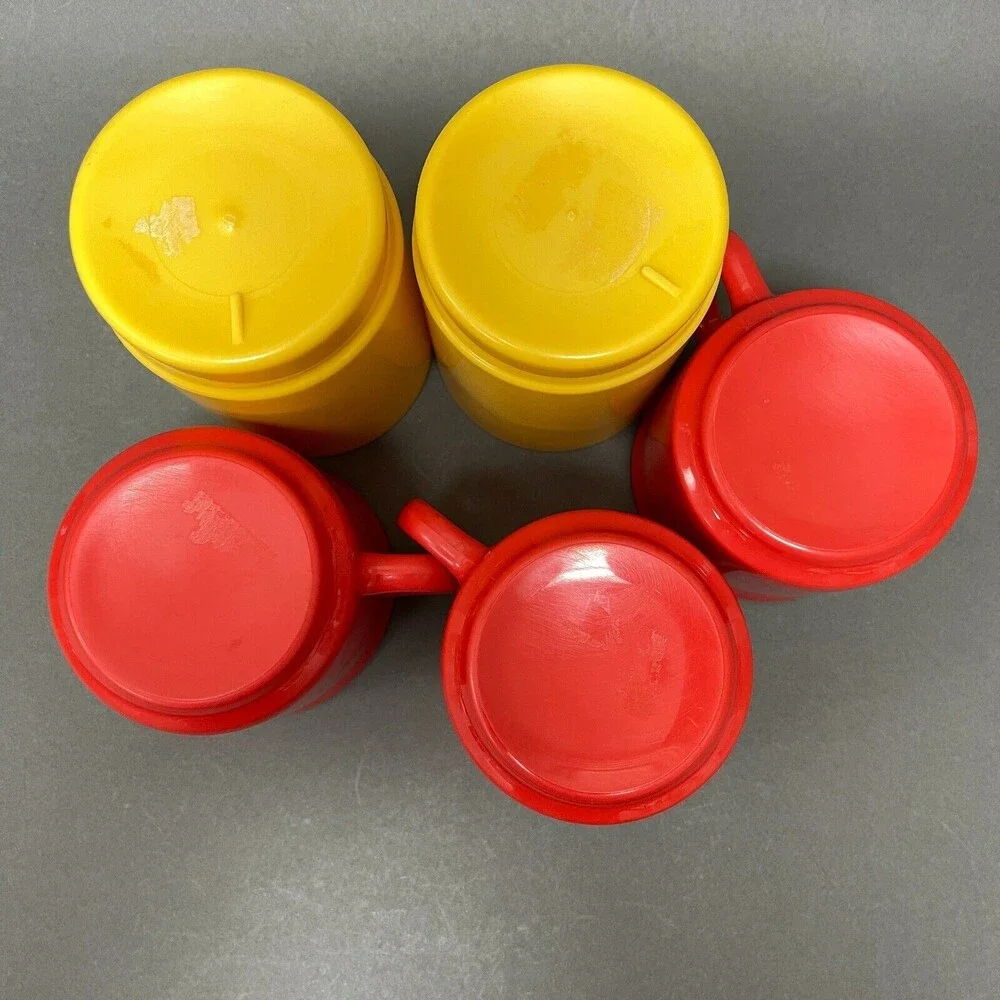 Kids Travel Plastic‎ Cups Glasses Red Yellow Lot of 5